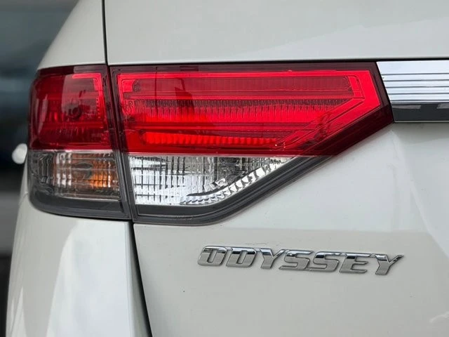 2015 Honda Odyssey - Image 11 of 21