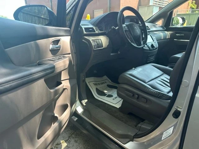 2015 Honda Odyssey - Image 9 of 21