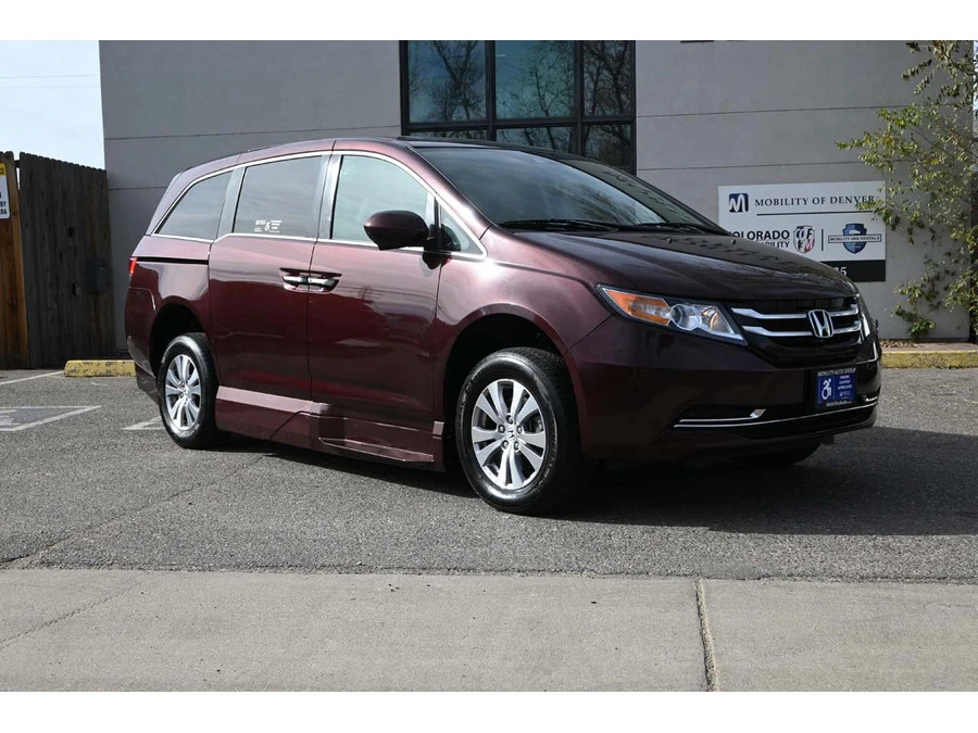 2015 Honda Odyssey - Image 3 of 12