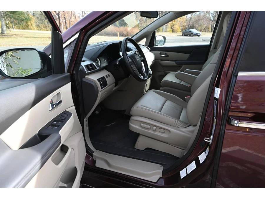 2015 Honda Odyssey - Image 11 of 12