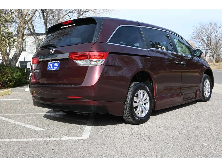 2015 Honda Odyssey - Image 6 of 12