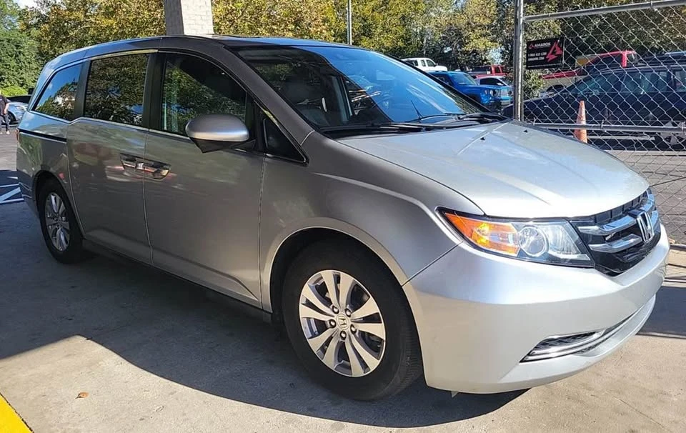 2015 Honda Odyssey - Image 5 of 13