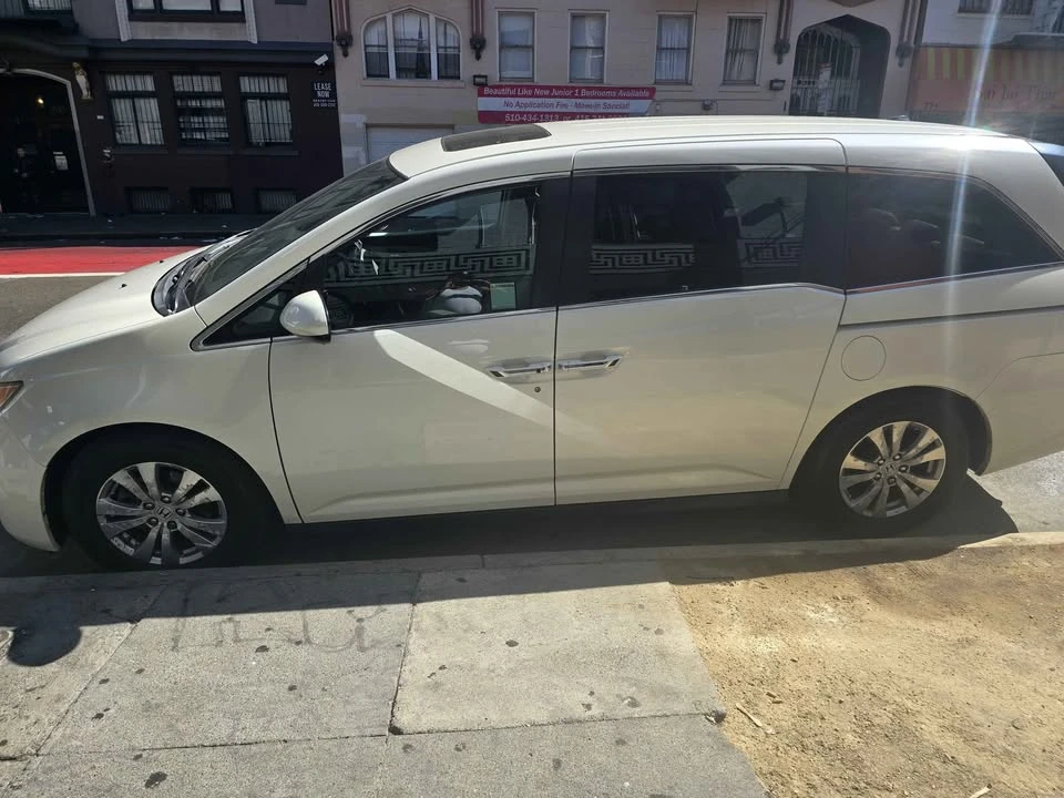 2015 Honda Odyssey - Image 6 of 6