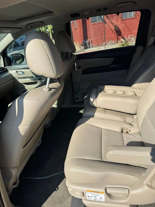 2015 Honda Odyssey - Image 8 of 12