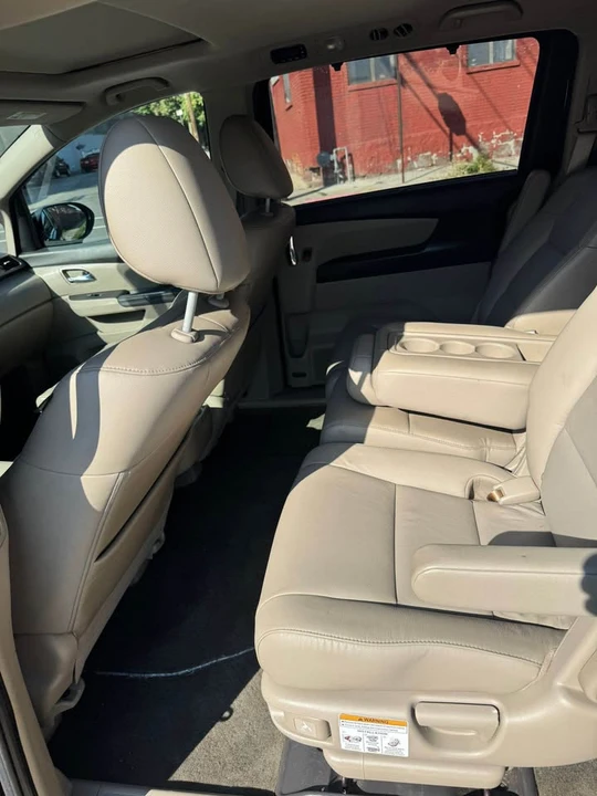 2015 Honda Odyssey - Image 11 of 12