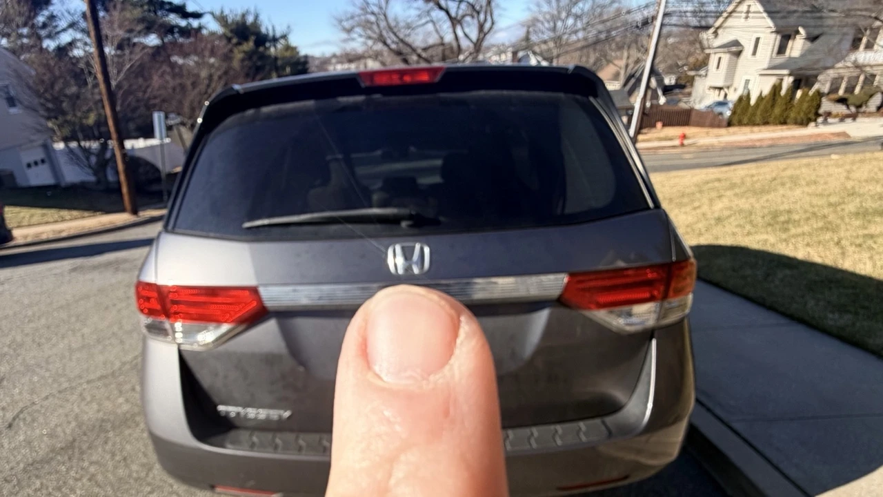 2015 Honda Odyssey - Image 4 of 9