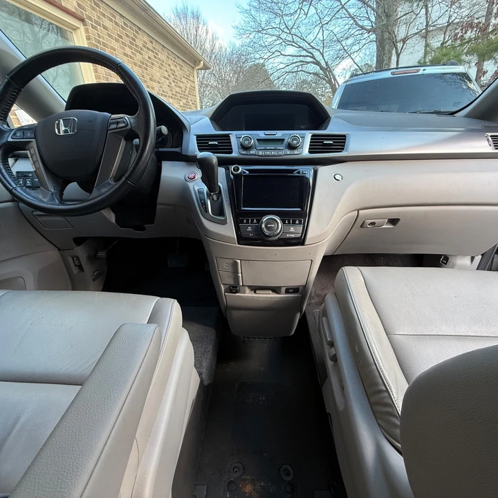 2015 Honda Odyssey - Image 10 of 11