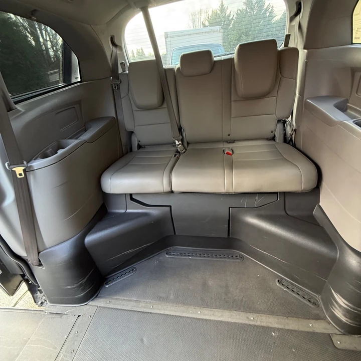 2015 Honda Odyssey - Image 8 of 11