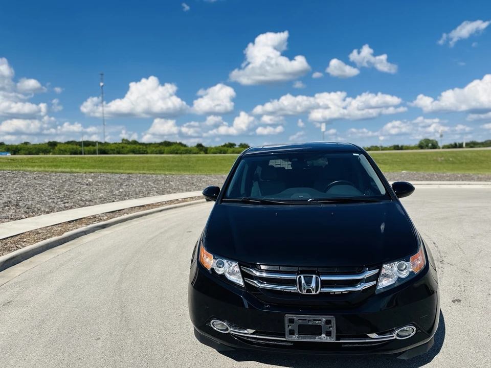 2015 Honda Odyssey - Image 3 of 15