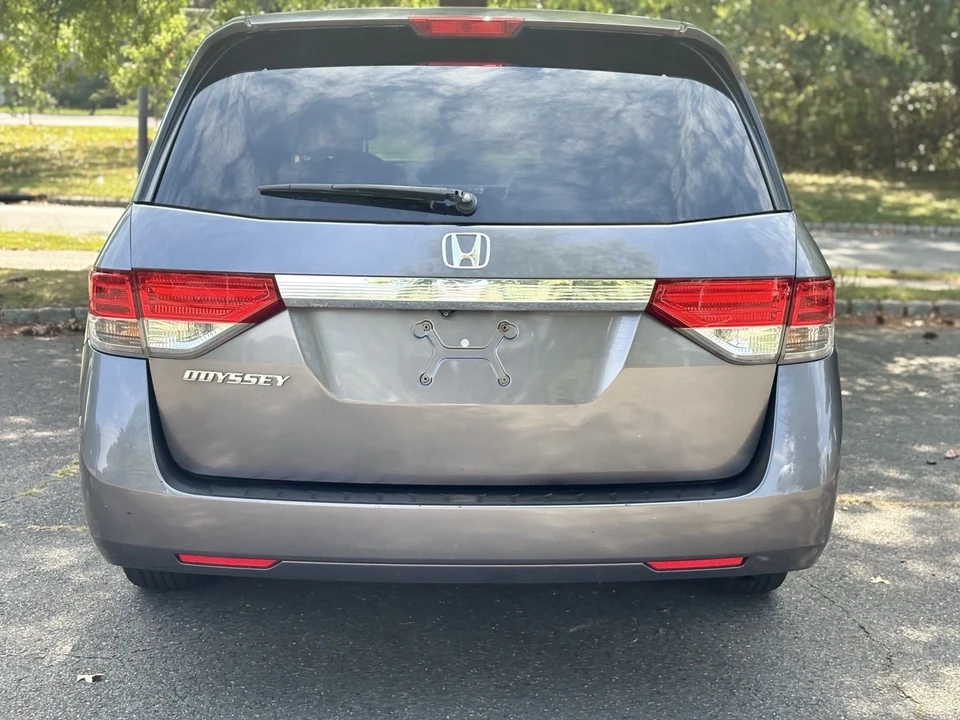 2015 Honda Odyssey - Image 8 of 17