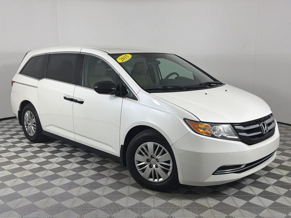 2015 Honda Odyssey - Image 2 of 12