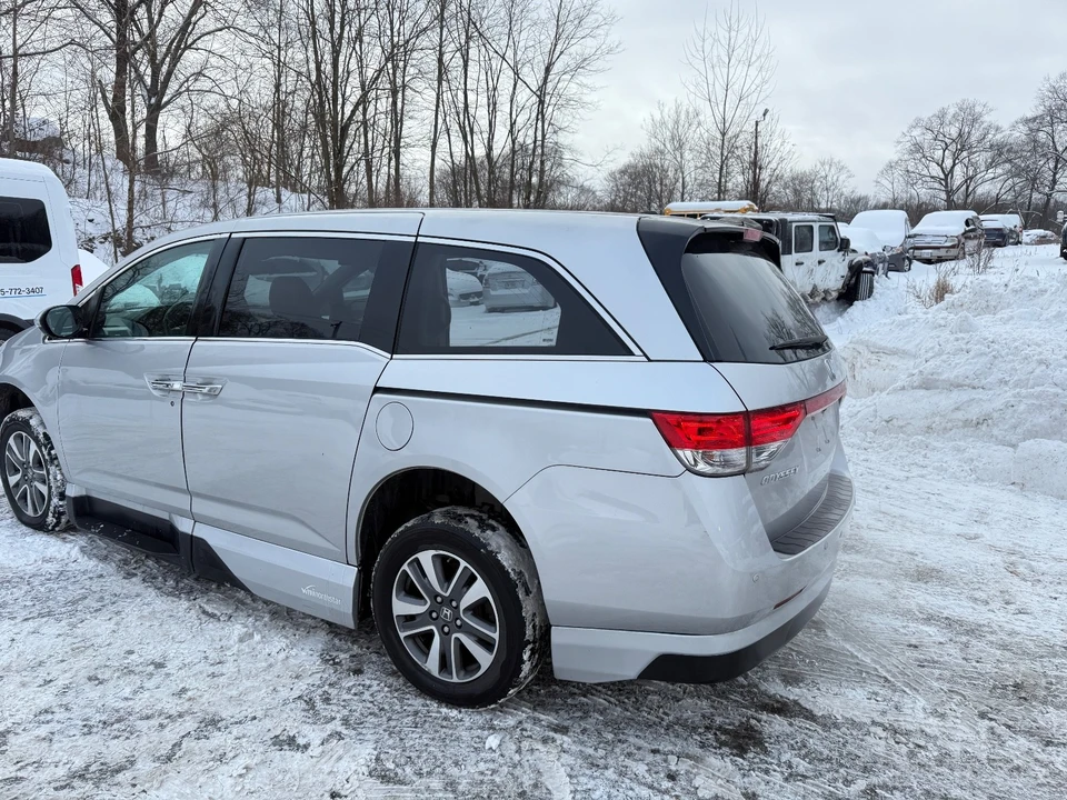 2015 Honda Odyssey - Image 4 of 20