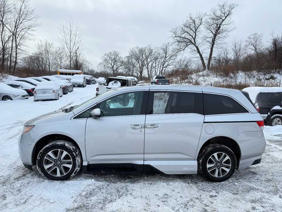 2015 Honda Odyssey - Image 3 of 20