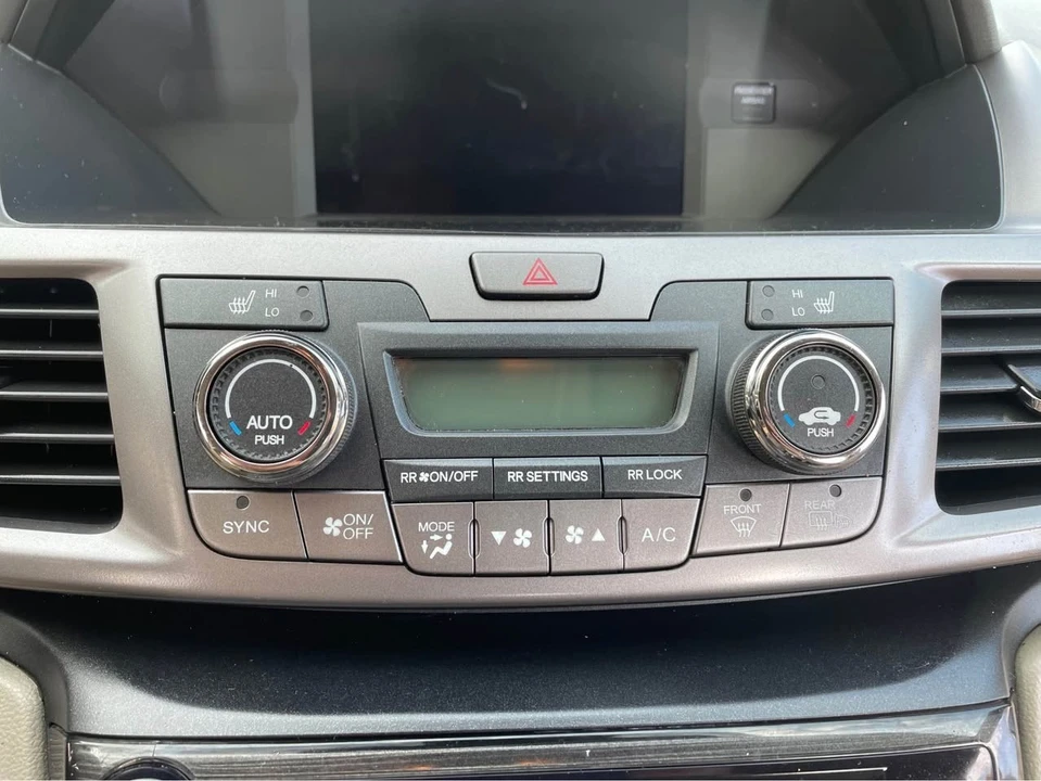 2015 Honda Odyssey - Image 11 of 20