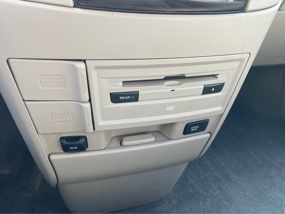 2015 Honda Odyssey - Image 12 of 20