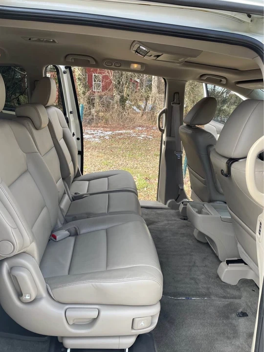 2015 Honda Odyssey - Image 15 of 20