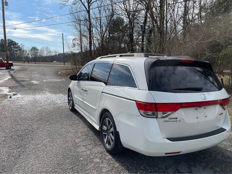 2015 Honda Odyssey - Image 3 of 20