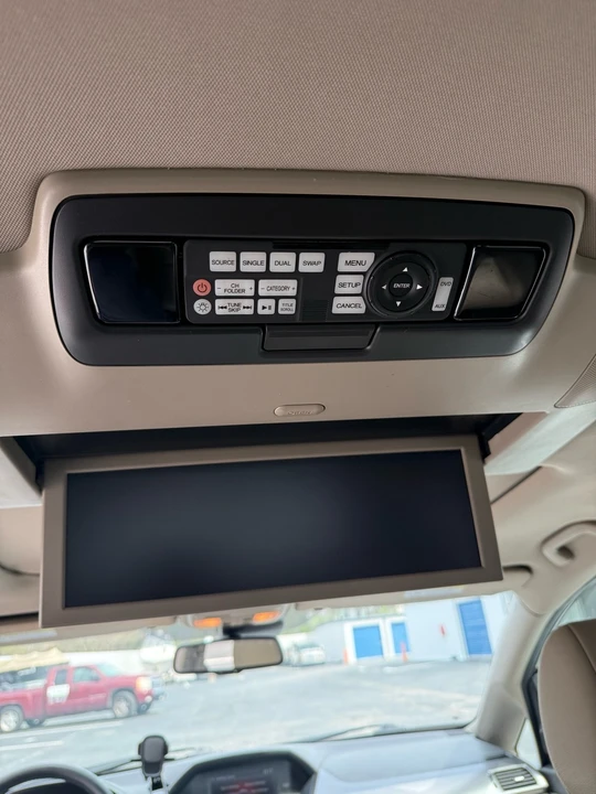 2015 Honda Odyssey - Image 15 of 17