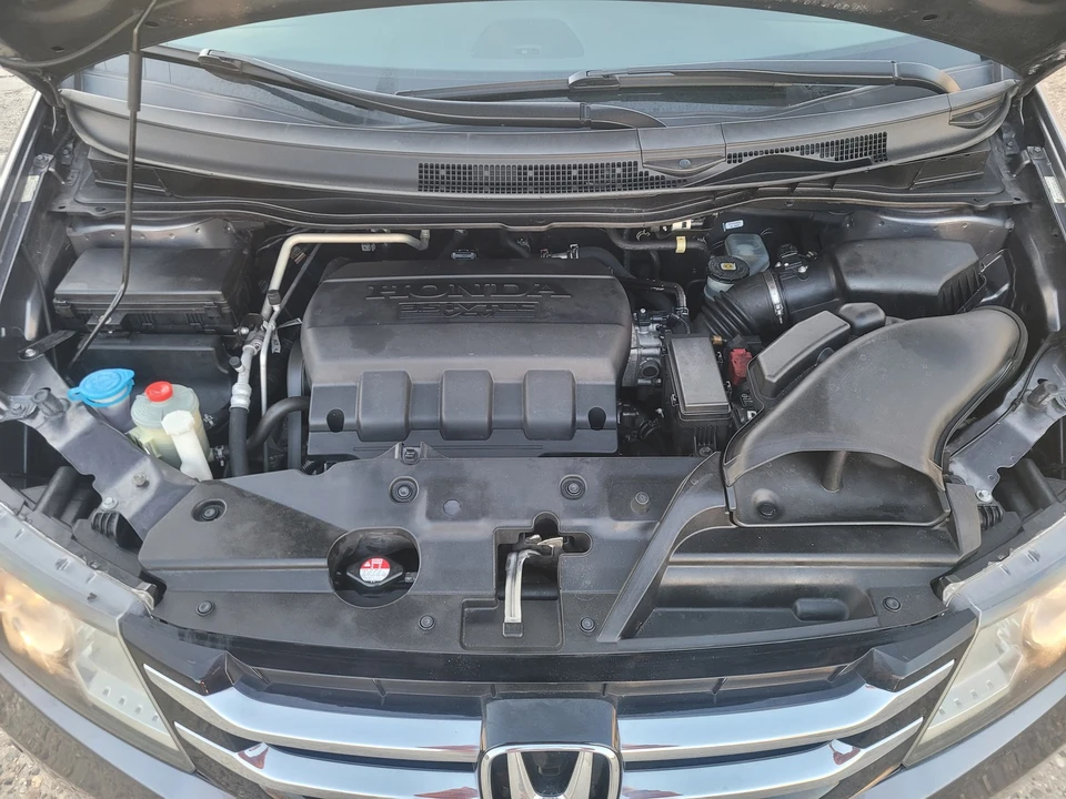 2015 Honda Odyssey - Image 8 of 21