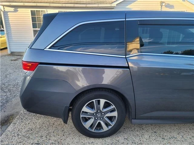 2015 Honda Odyssey - Image 10 of 21