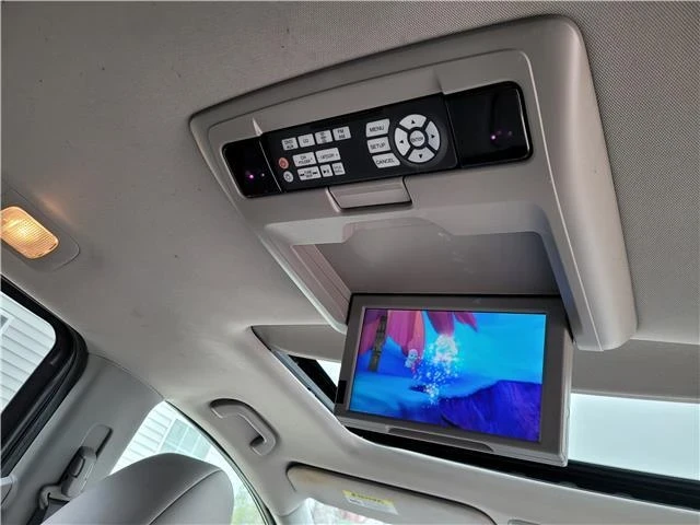 2015 Honda Odyssey - Image 18 of 21