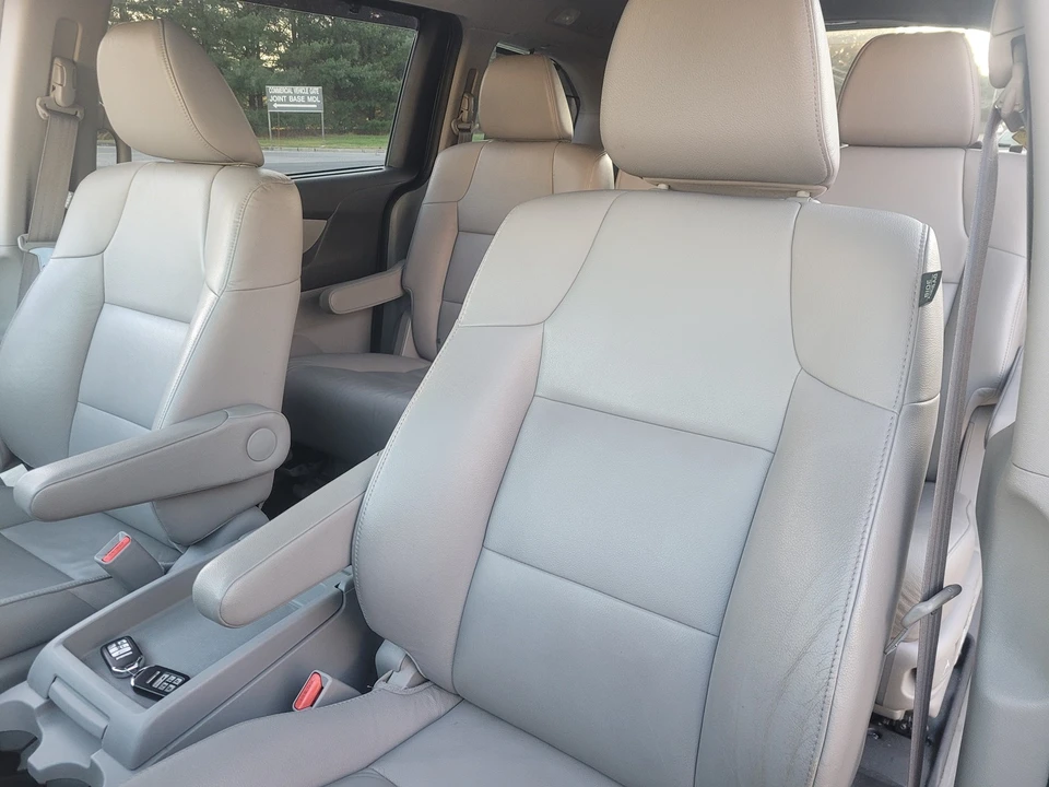 2015 Honda Odyssey - Image 19 of 21