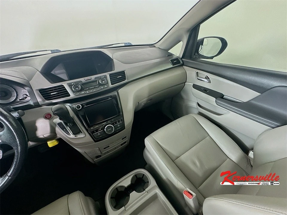 2015 Honda Odyssey - Image 11 of 21