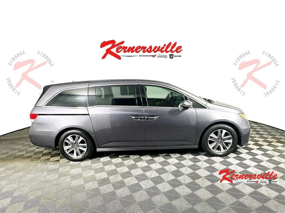 2015 Honda Odyssey - Image 8 of 21