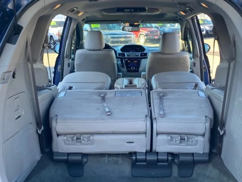 2015 Honda Odyssey - Image 10 of 12