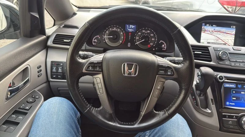 2015 Honda Odyssey - Image 10 of 12