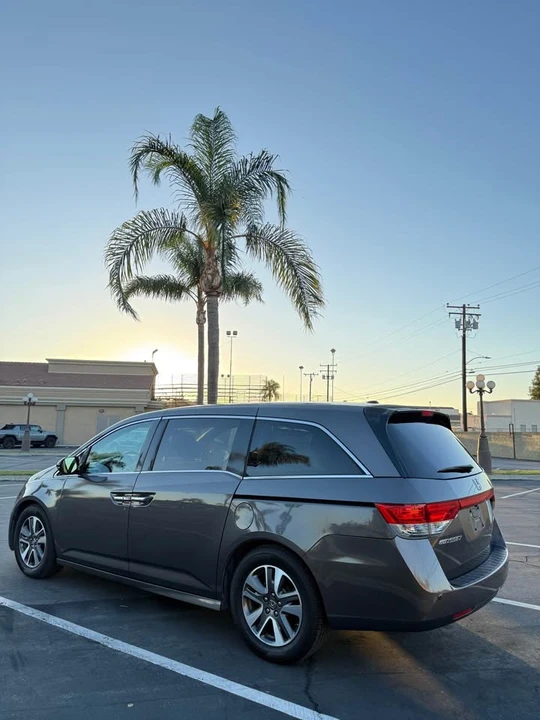2015 Honda Odyssey - Image 5 of 14