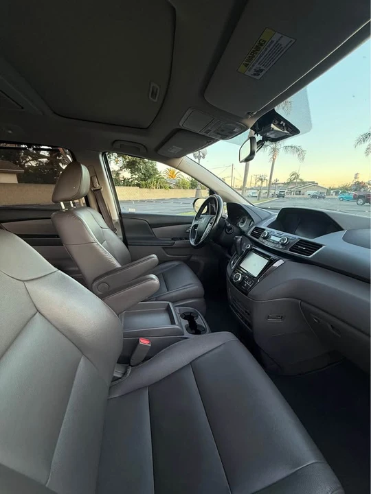 2015 Honda Odyssey - Image 12 of 14