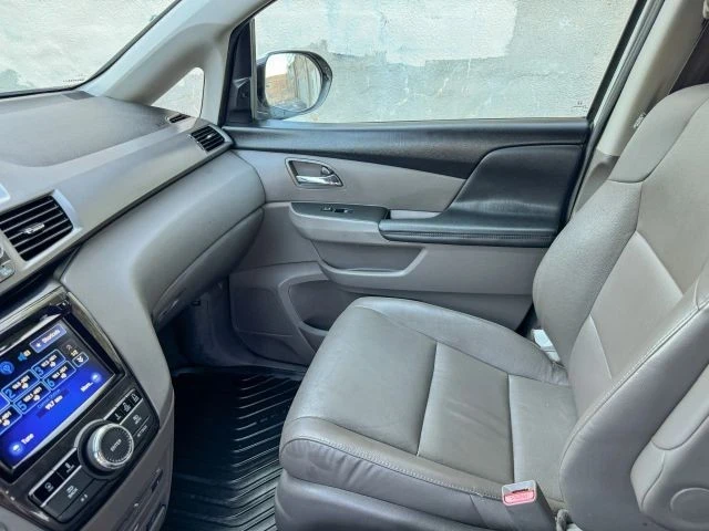 2015 Honda Odyssey - Image 17 of 21