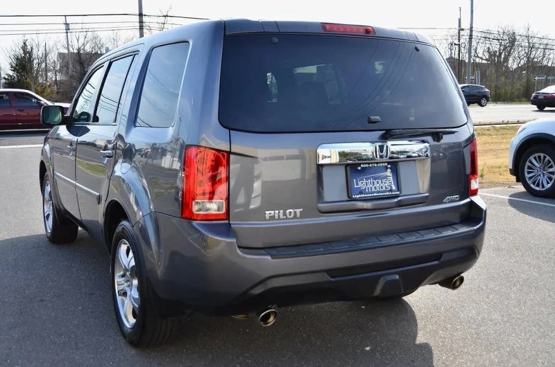 2015 Honda Pilot 2nd Gen - Image 8 of 12