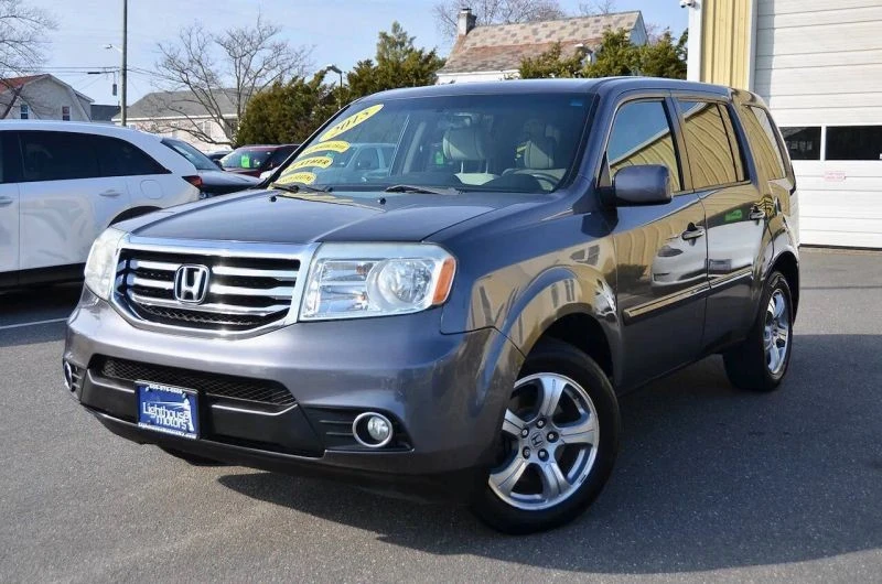 2015 Honda Pilot 2nd Gen - Image 2 of 12