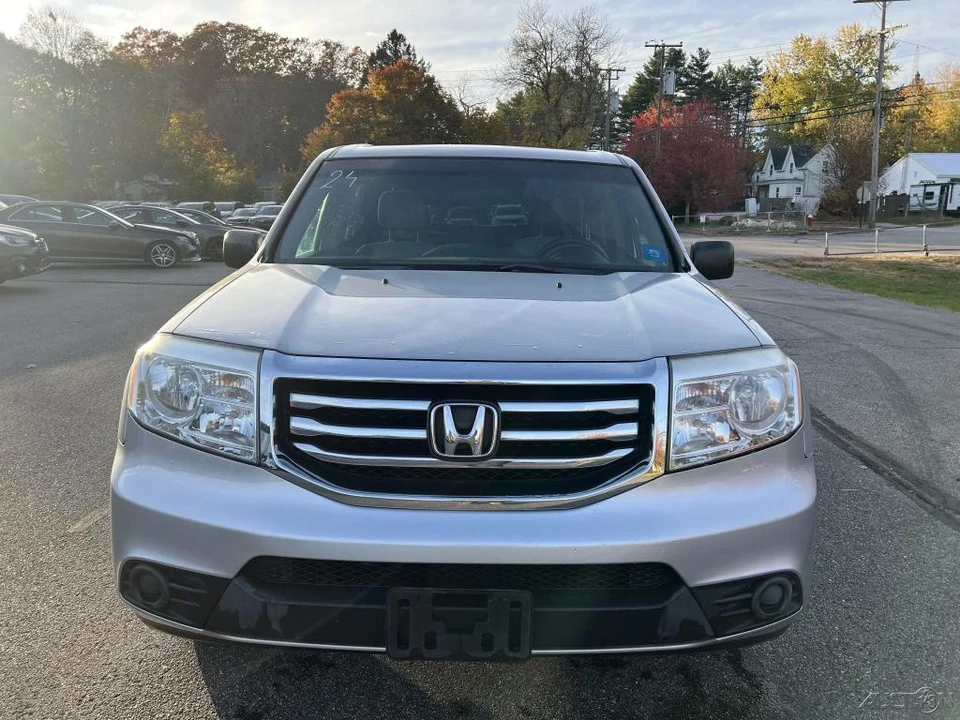 2015 Honda Pilot 2nd Gen - Image 3 of 12