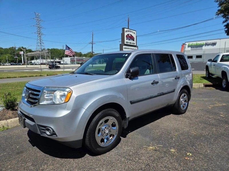 2015 Honda Pilot 2nd Gen - Image 2 of 12