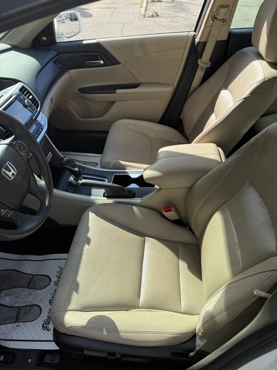 2015 Honda Accord 9th Gen - Image 10 of 19