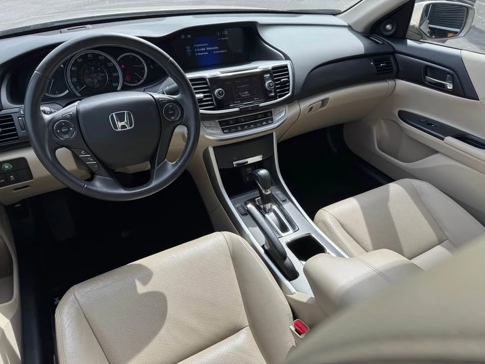 2015 Honda Accord 9th Gen - Image 11 of 15