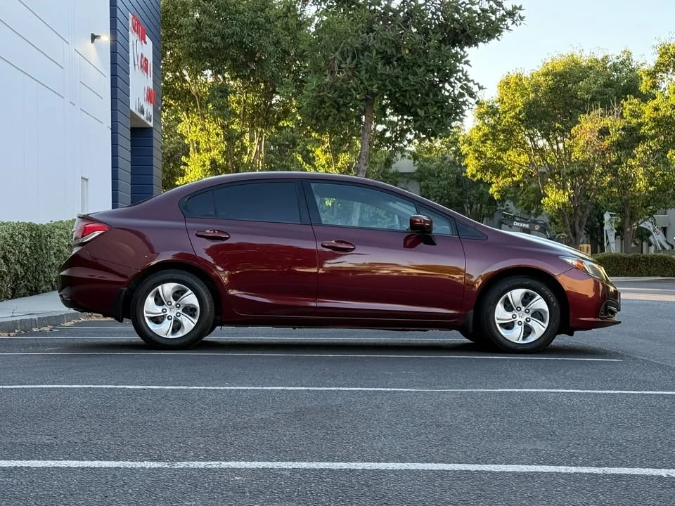 2015 Honda Civic 9th Gen - Image 4 of 17