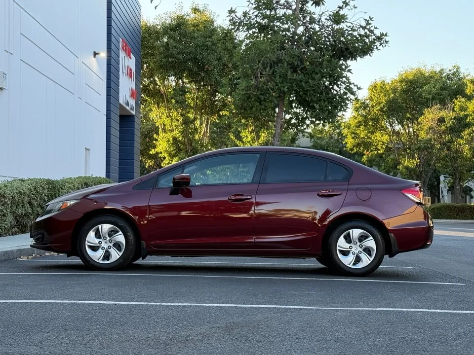 2015 Honda Civic 9th Gen - Image 8 of 17