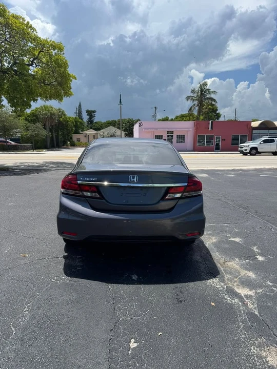 2015 Honda Civic 9th Gen - Image 6 of 9