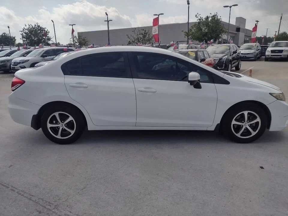 2015 Honda Civic 9th Gen - Image 8 of 20