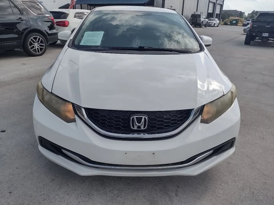 2015 Honda Civic 9th Gen - Image 2 of 20