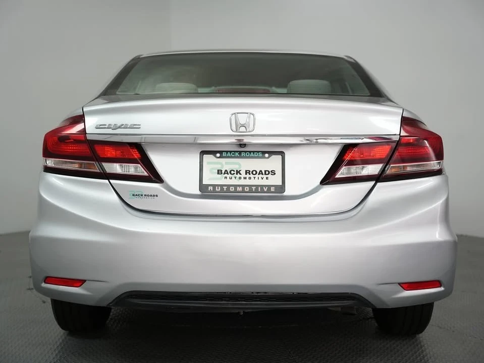 2015 Honda Civic 9th Gen - Image 9 of 20