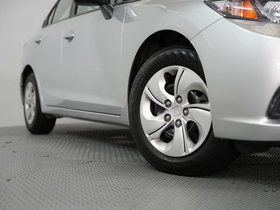 2015 Honda Civic 9th Gen - Image 20 of 20