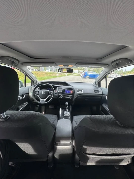 2015 Honda Civic 9th Gen - Image 11 of 12