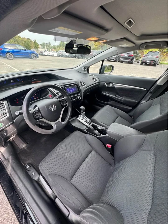 2015 Honda Civic 9th Gen - Image 9 of 12