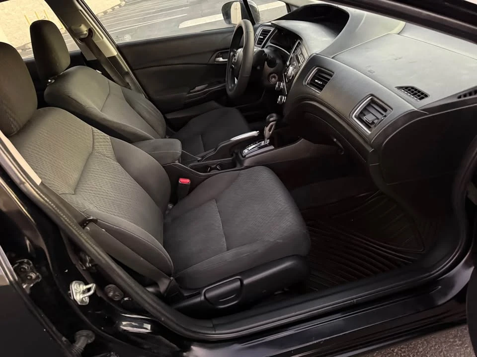 2015 Honda Civic 9th Gen - Image 10 of 13