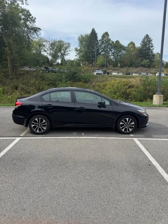 2015 Honda Civic 9th Gen - Image 5 of 12